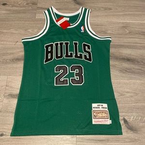 Micheal Jordan bulls jersey